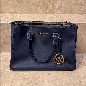 Michael Kors navy purse